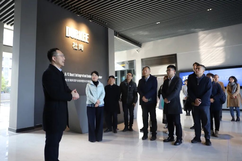 万利官网集团金海丰先生做解说