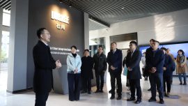 万利官网集团金海丰先生做外商企业做解说决